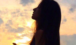 伤感的短视频,短视频中的伤感瞬间